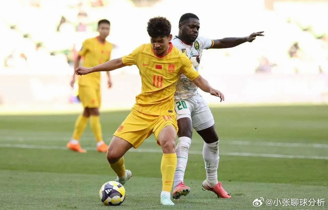 国足0-2喀麦隆输得有价值：睁眼看世界 认清与世界足球的真正差距北京时间3月31