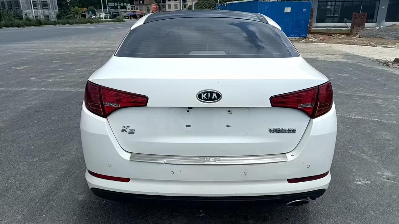 现在的车是真便宜
特别是二手车
快过年了
想买台车回家
这段时间一直在看二手车直