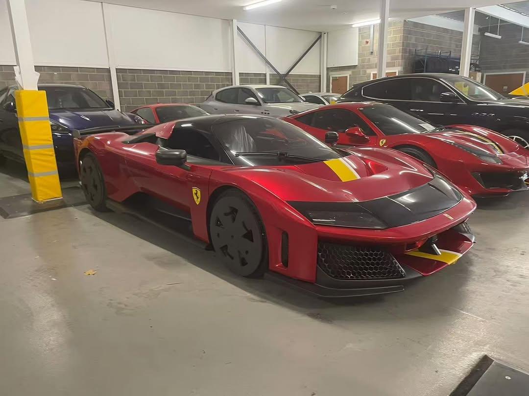 付嵩洋的Ferrari F80交付了