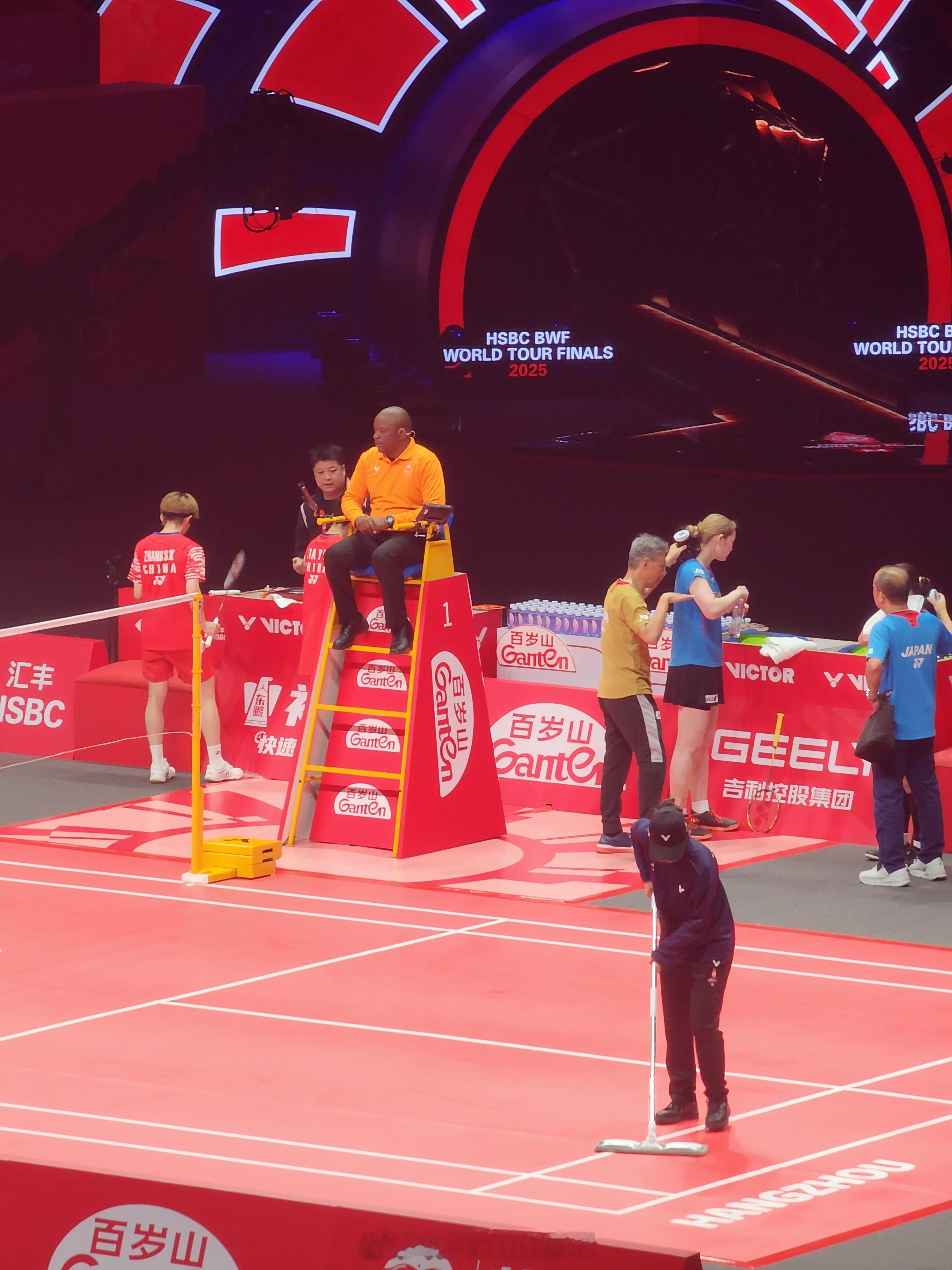 2025年世界羽联年终总决赛 女双 A组 贾一凡 / 张殊贤 21-19 9-1