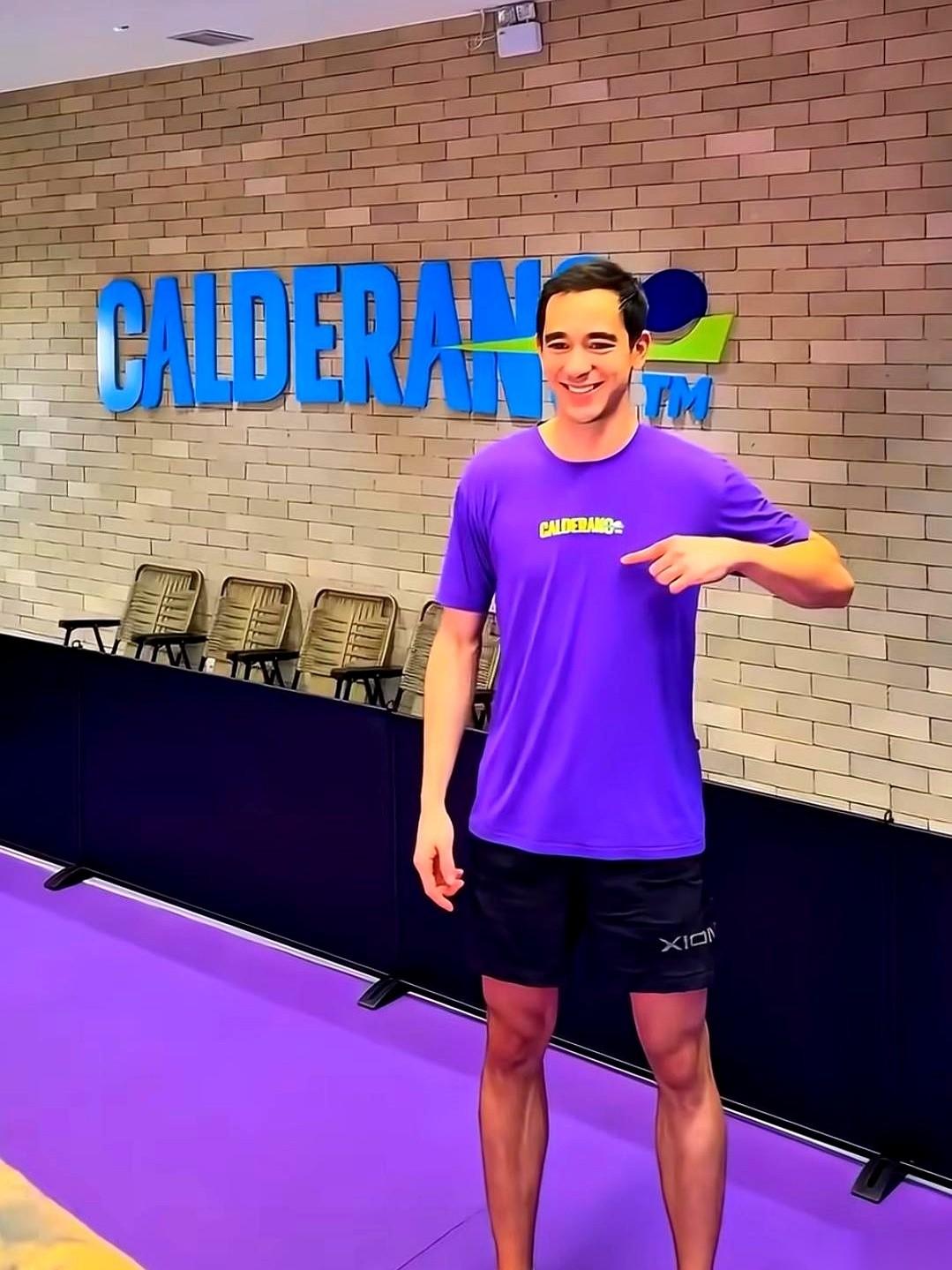 每次看到他一个人比赛，背后连个教练都没有，总有人替他心酸，觉得这南美小哥是不是经