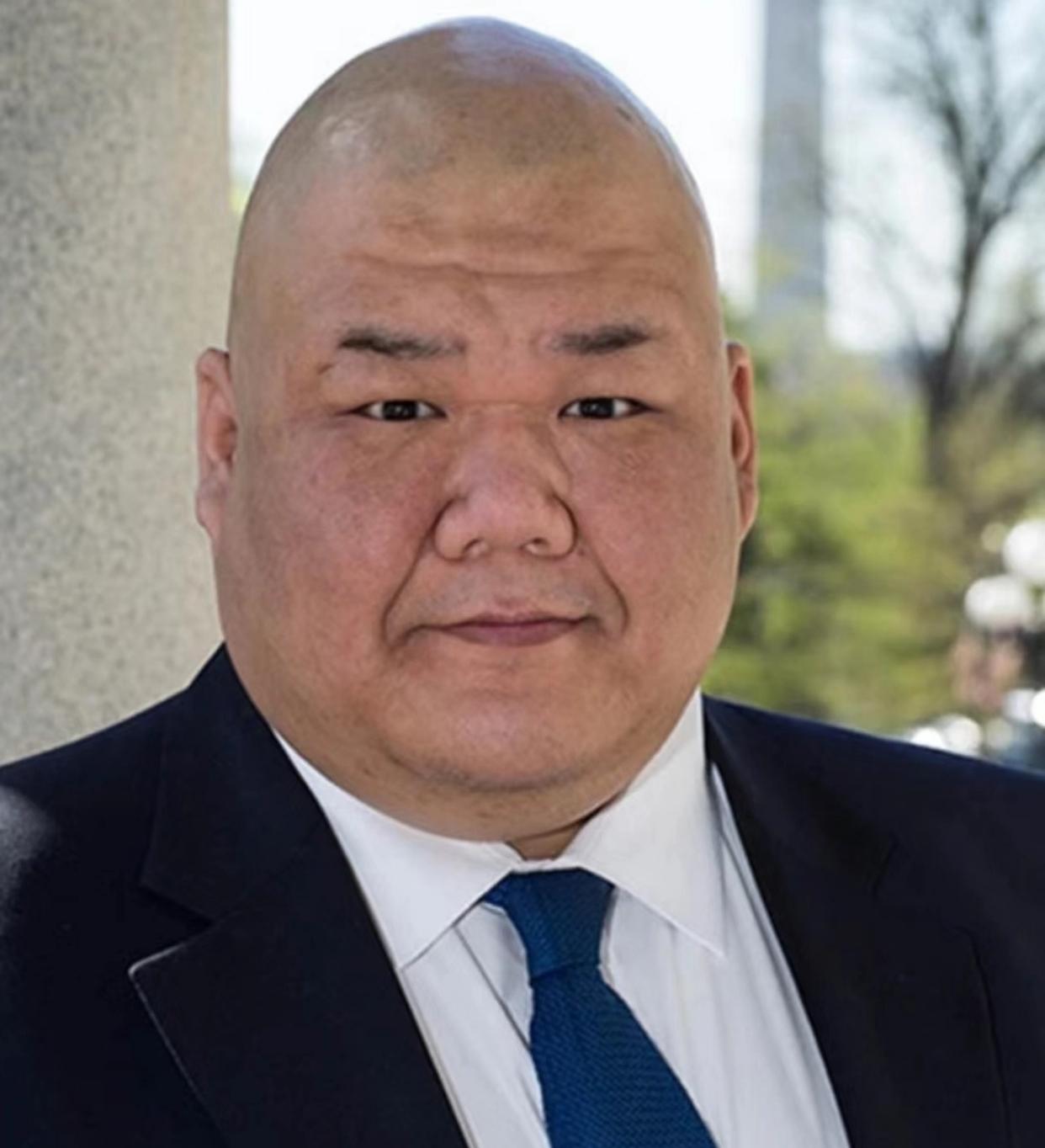 特朗普此次访华随行团里，两位华裔身影格外引人关注，其中一位是临时压轴加入的 AI
