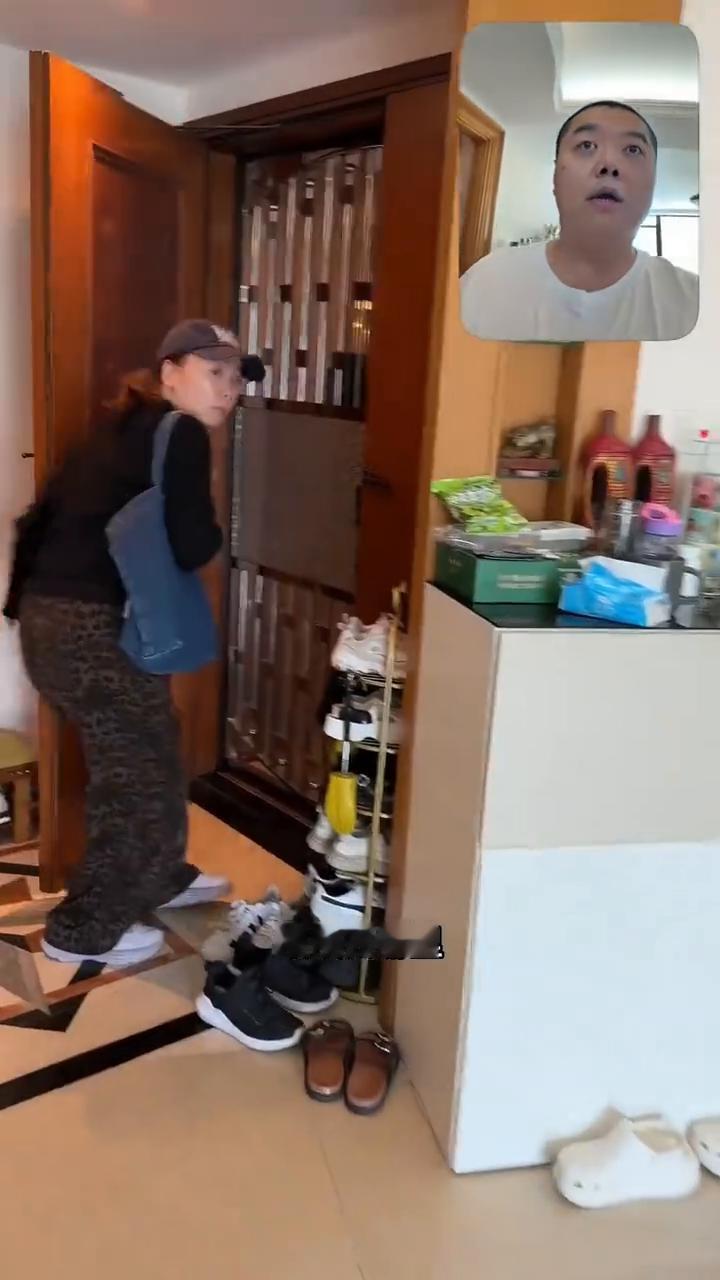 叮咚，昨天路演完回来发现Anna已经有事要回家几天了，看来在她回来之前家里的卫生