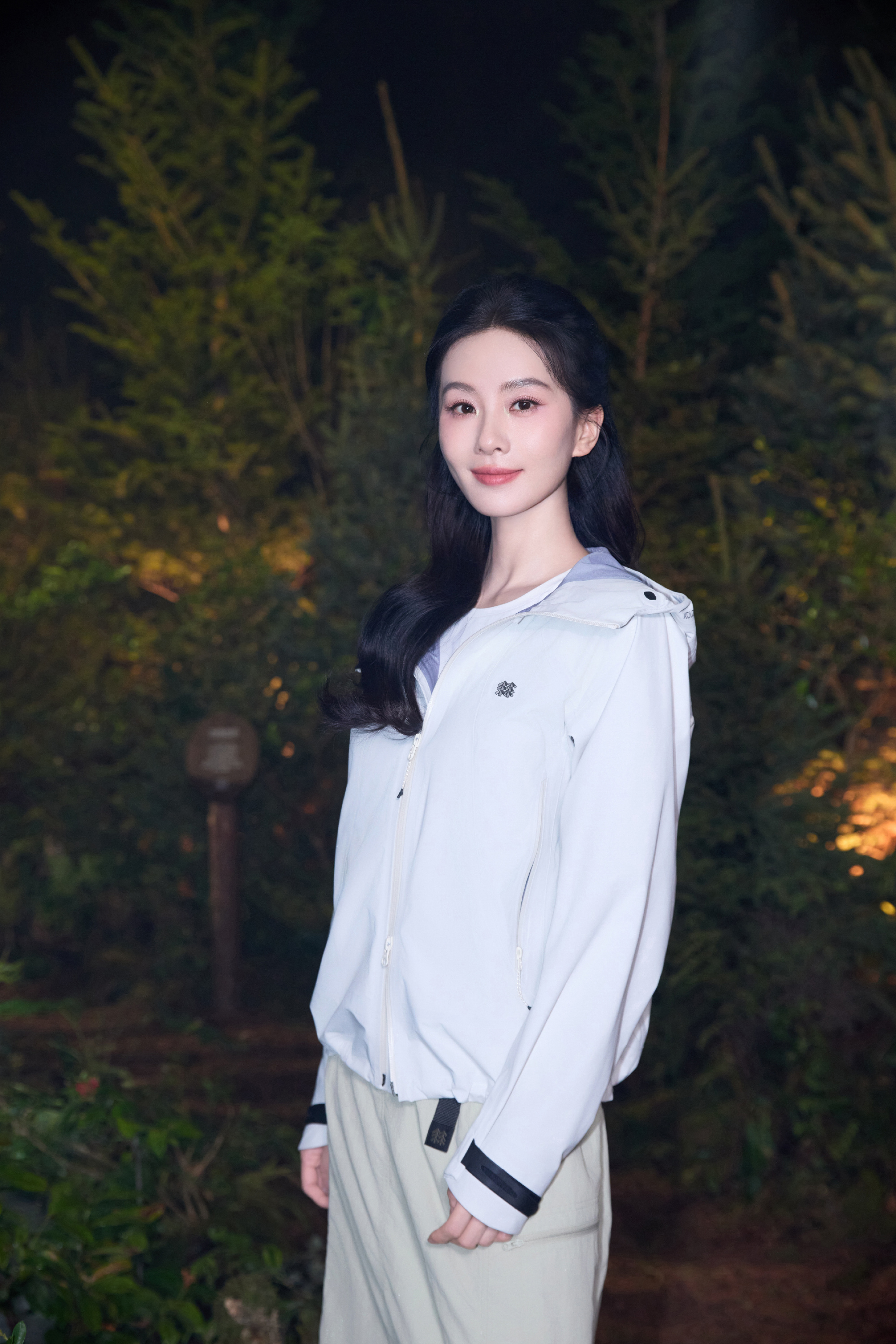 刘诗诗开启感官之旅刘诗诗可隆活动返图刘诗诗可隆活动返图，开启感官之旅，好看 ​​