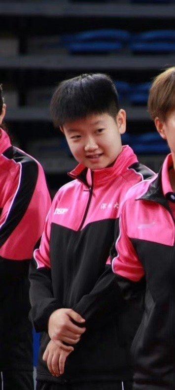 孙颖莎[超话]   一直可可爱爱的小朋友，爱你😘 体育大赏  [老师爱你][老