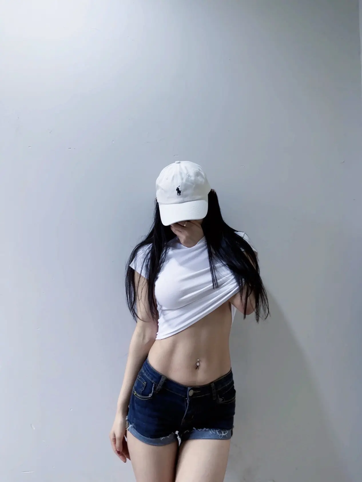 “我翻了你朋友圈近照，身材比想象中劲爆”