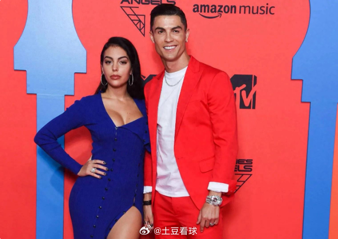C罗到底结婚了吗？最近不少球迷都被各种消息看得眼花缭乱，一会儿说已经领证，一会儿