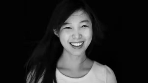 一个中国漂亮的女孩，北京大学及美国卡耐基梅隆大学毕业生何如佳在美国创业现在是被抓