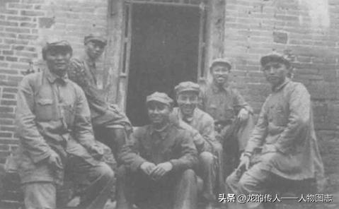 左起:尹先炳、王辉球、杨勇、苏振华、吴实、潘炎