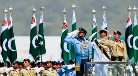 地区稳定压倒一切，巴阿冲突真正影响的是共同发展
巴基斯坦与阿富汗之间的军事行动升