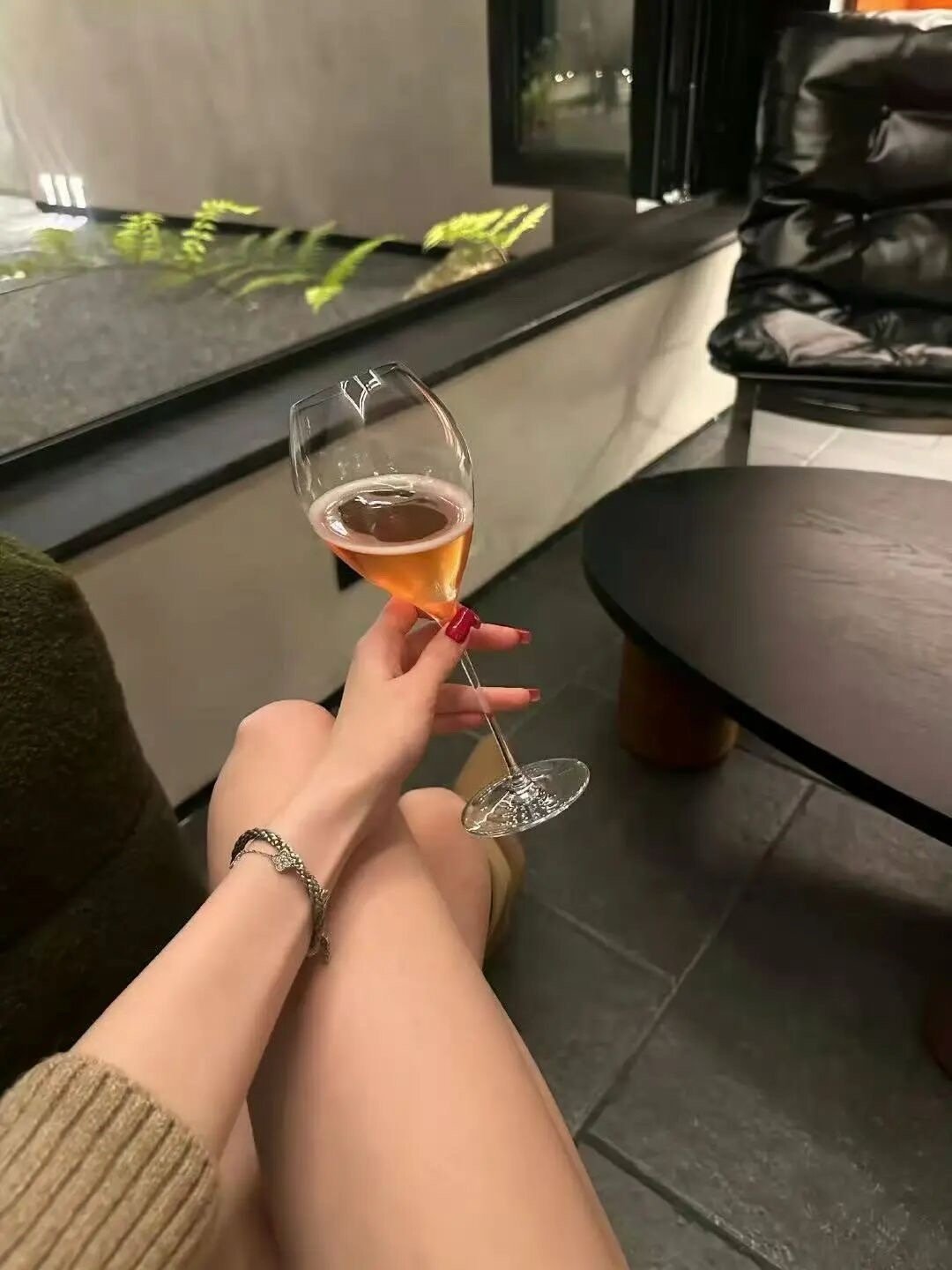 🤎ʙᴇ ʜᴀᴘᴘʏ '◡'“我意识到，自己才是生活的核心，一席自留地，方寸见自