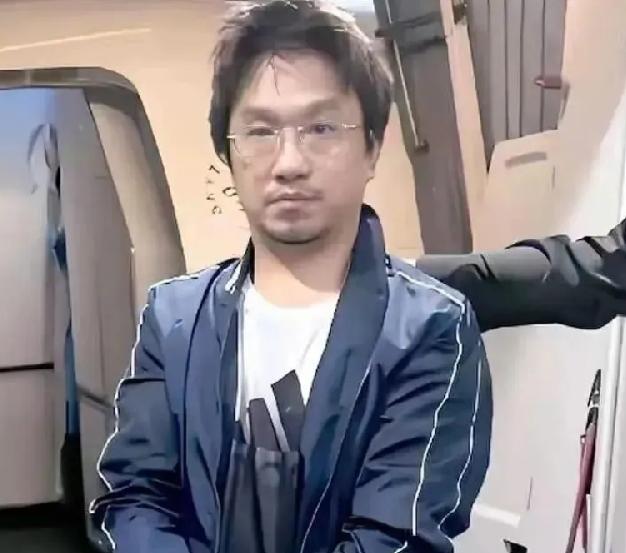 菲律宾绑架中国同胞犯罪集团3人。
头目施纯芳，晋江人，41岁，已被遣返。
核心成