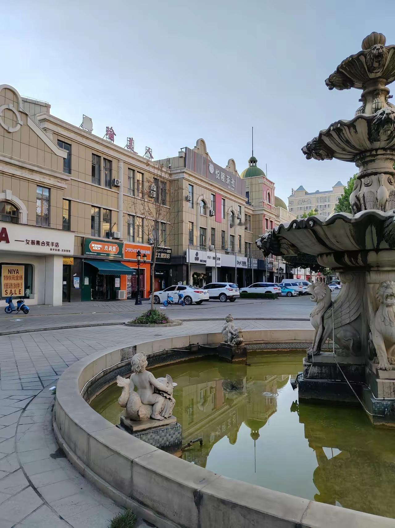 清水河镇

承载着厚重的历史底蕴，
前身是清代乾隆年间修建的瞻德城。
著名的“伊