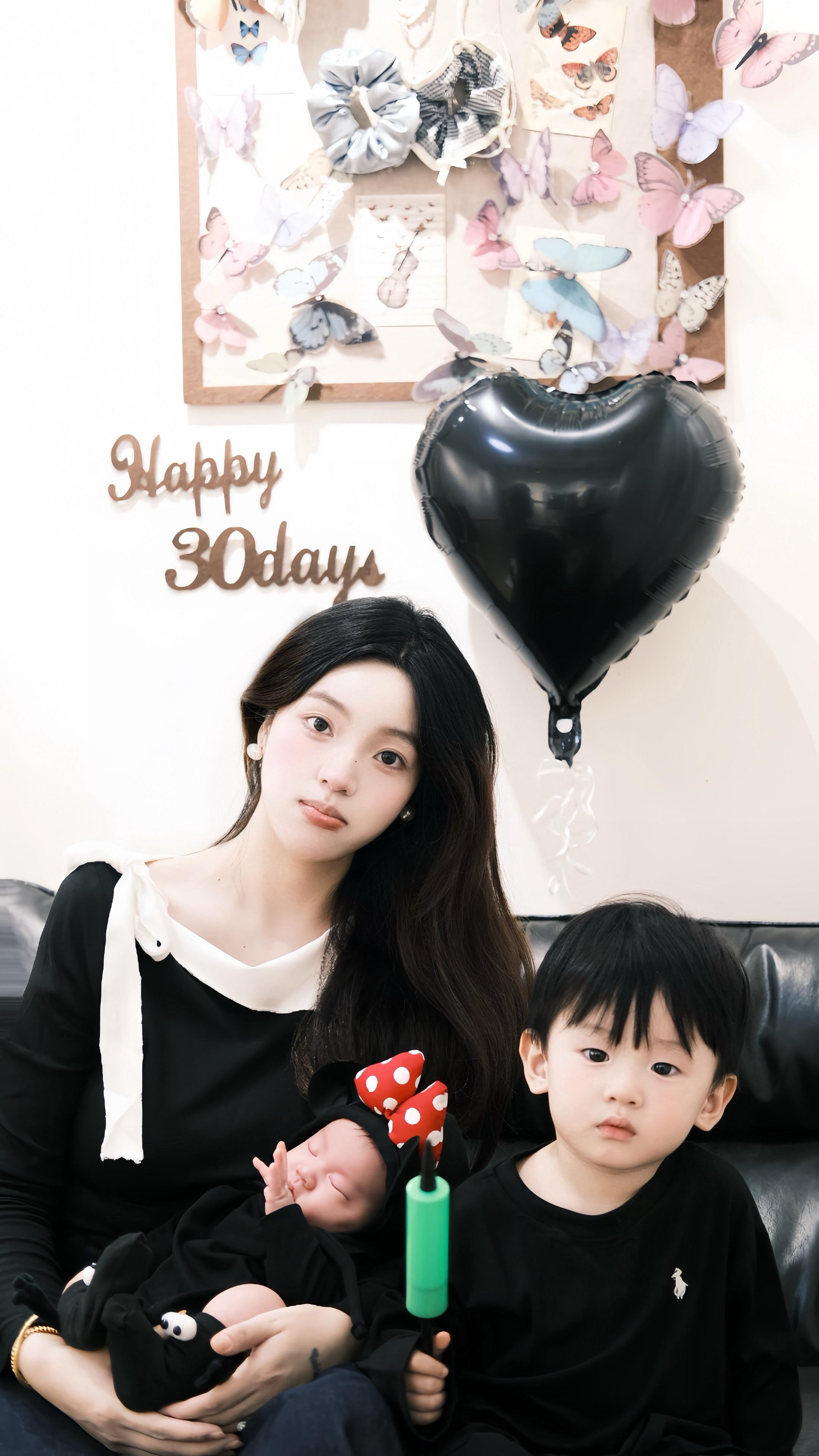 爱不是分摊 是叠加。因为觉得幸福 才想让幸福的人再多一位👨‍👩‍👦‍👦