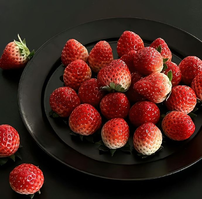 “  人高兴时  心脏会分泌一种缩氨酸荷尔蒙   会杀死95%的癌细胞 所以你的