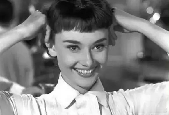 苏州一饭店用赫本名字被判赔20万 奥黛丽·赫本之子在江苏胜诉曾以《罗马假日》获得