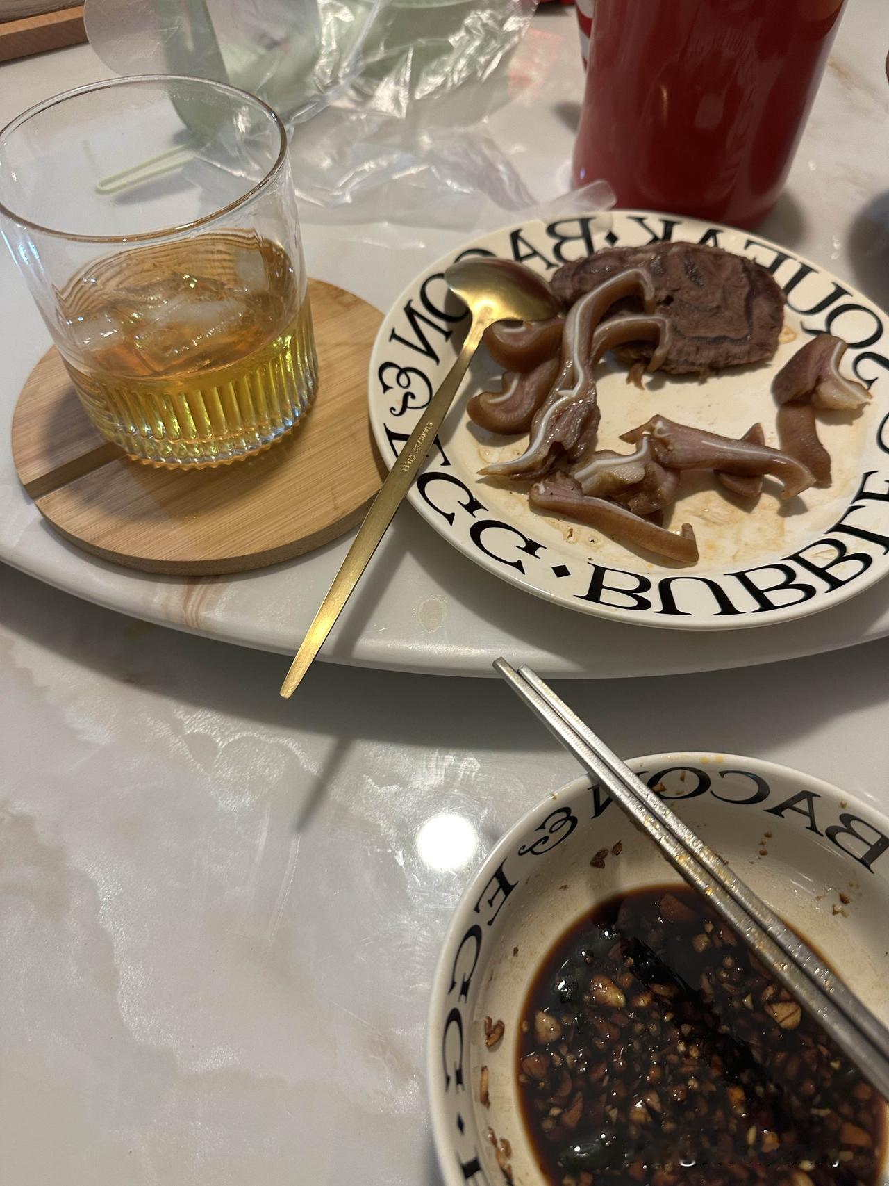 欲买桂花同载酒，终不似，少年游。