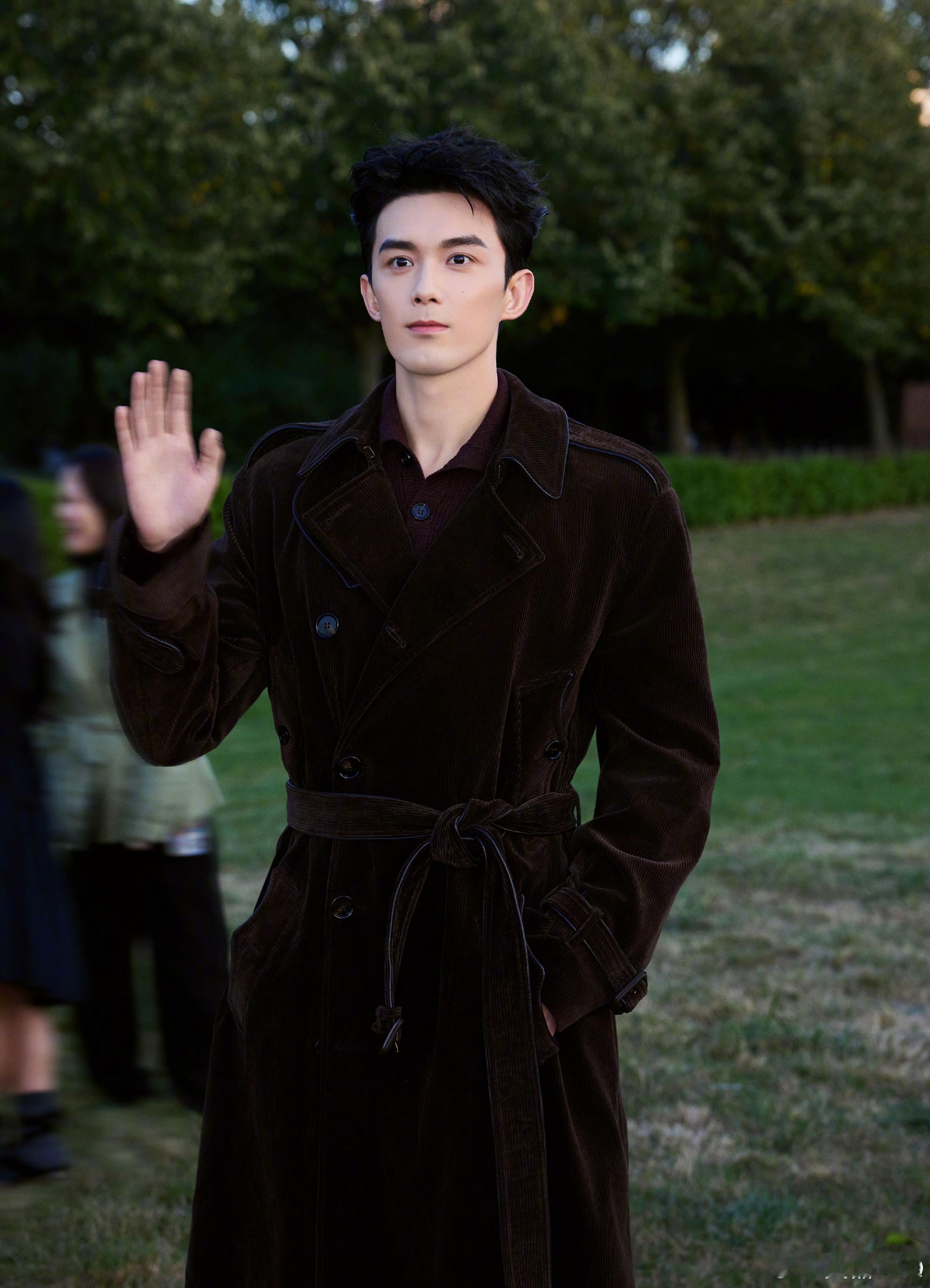 吴磊确定亮相星光大赏，这位曾登上春晚舞台的演员，兼具国民度与实力，此次参与将为盛