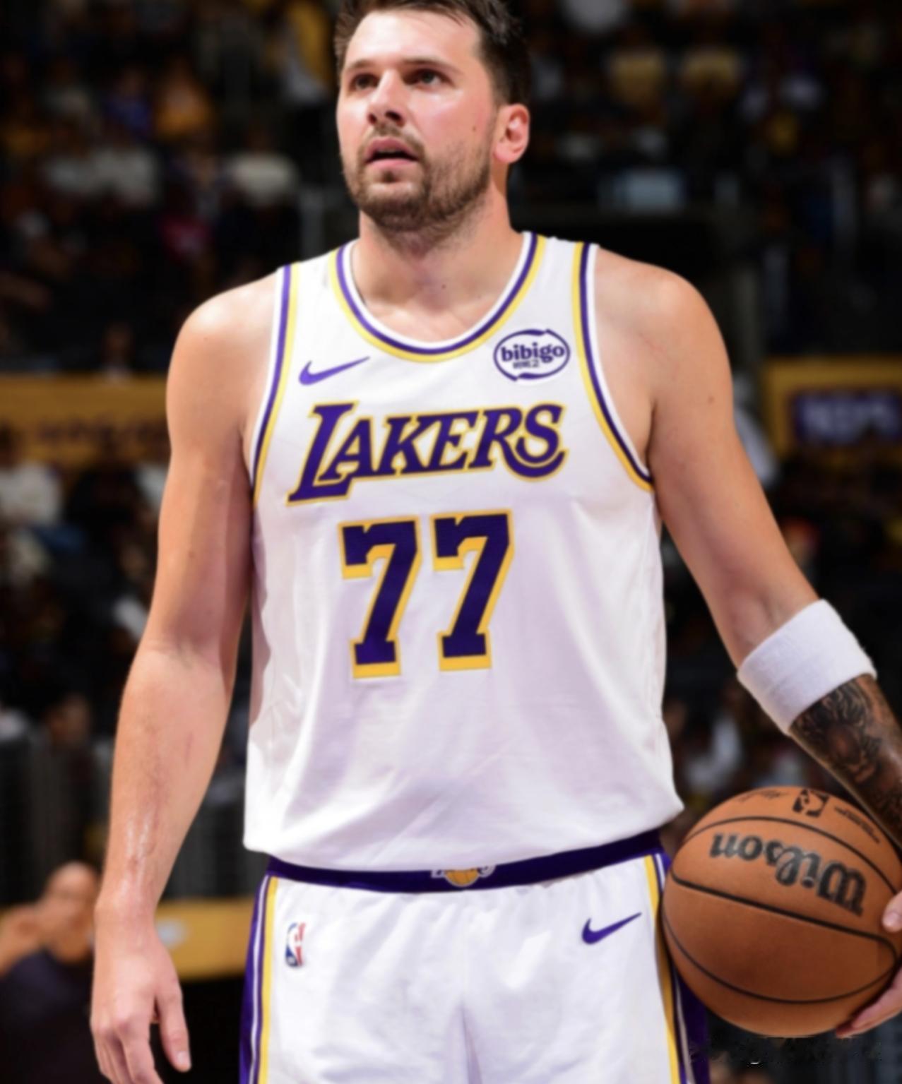 NBA现役西部十大球星排名！大家认同吗？

1 亚历山大：新科联盟第一人，常规赛