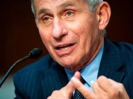 细思极恐！美媒突然公开放话：“中国每年虽然有800万大学生，真正的‘精英人才’却