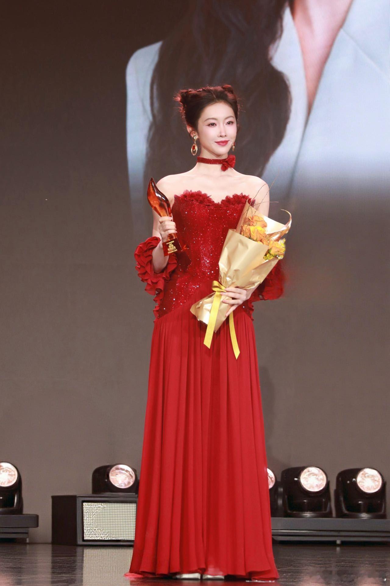 宣璐一年6部戏演爽了 宣璐这哪是拍戏，分明在开“角色主题乐园”！一年六部戏六种人