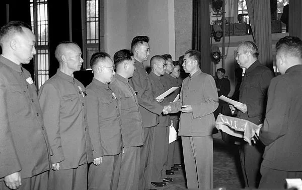 1955年开国受勋，周总理给十大将军重新排序