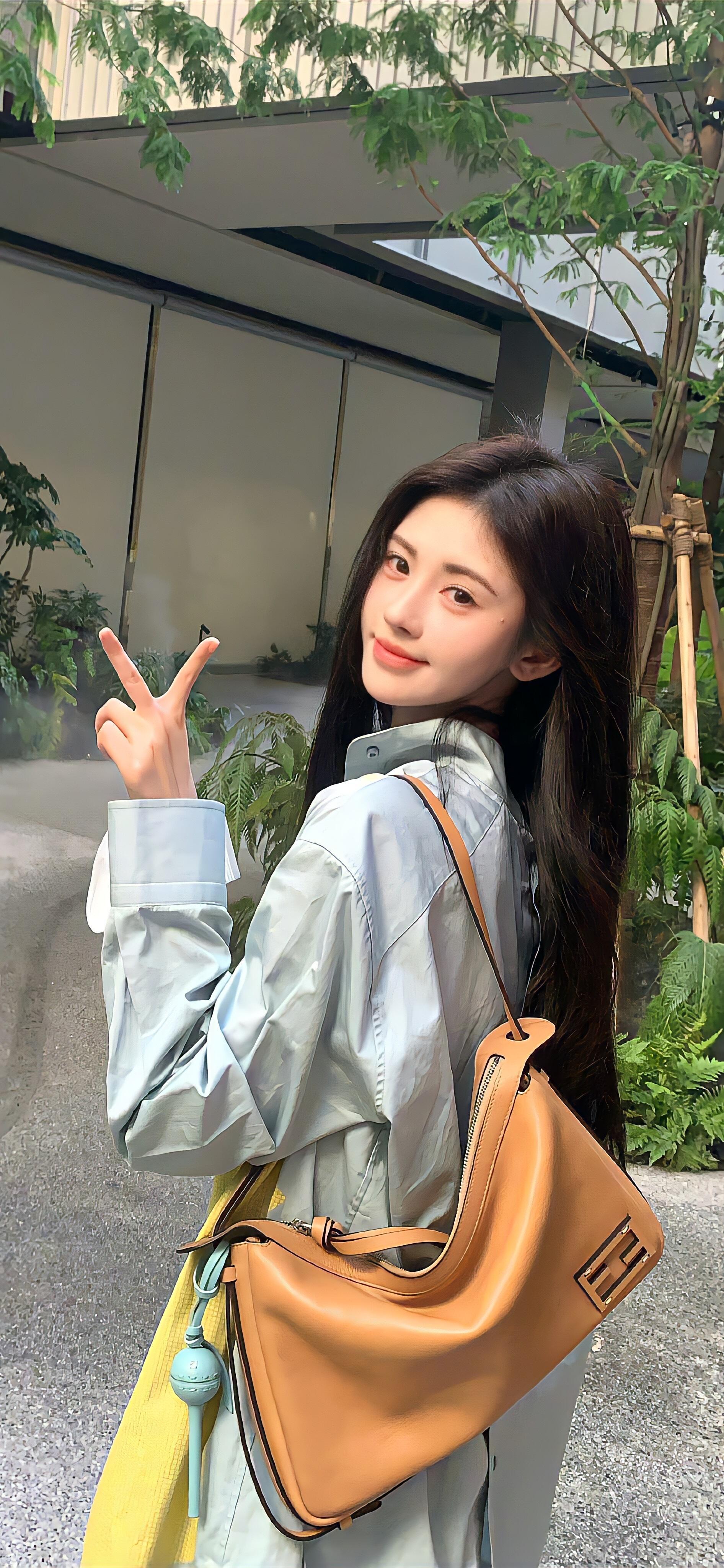 鞠婧祎壁纸 