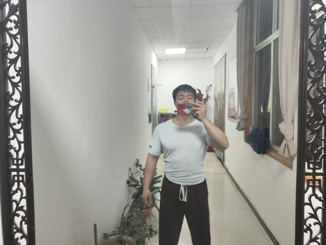 最近比较热衷于练习腹肌，有无大佬给点建议