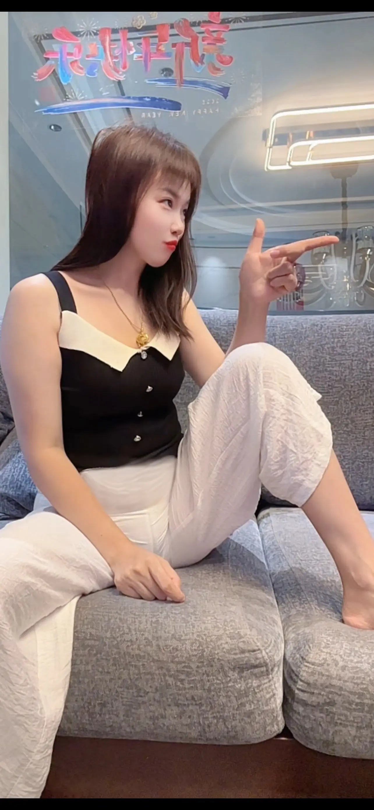 中秋节快到了，想要苹果给姐说，姐给你买，买苹果行，但是苹果17不行，姐...