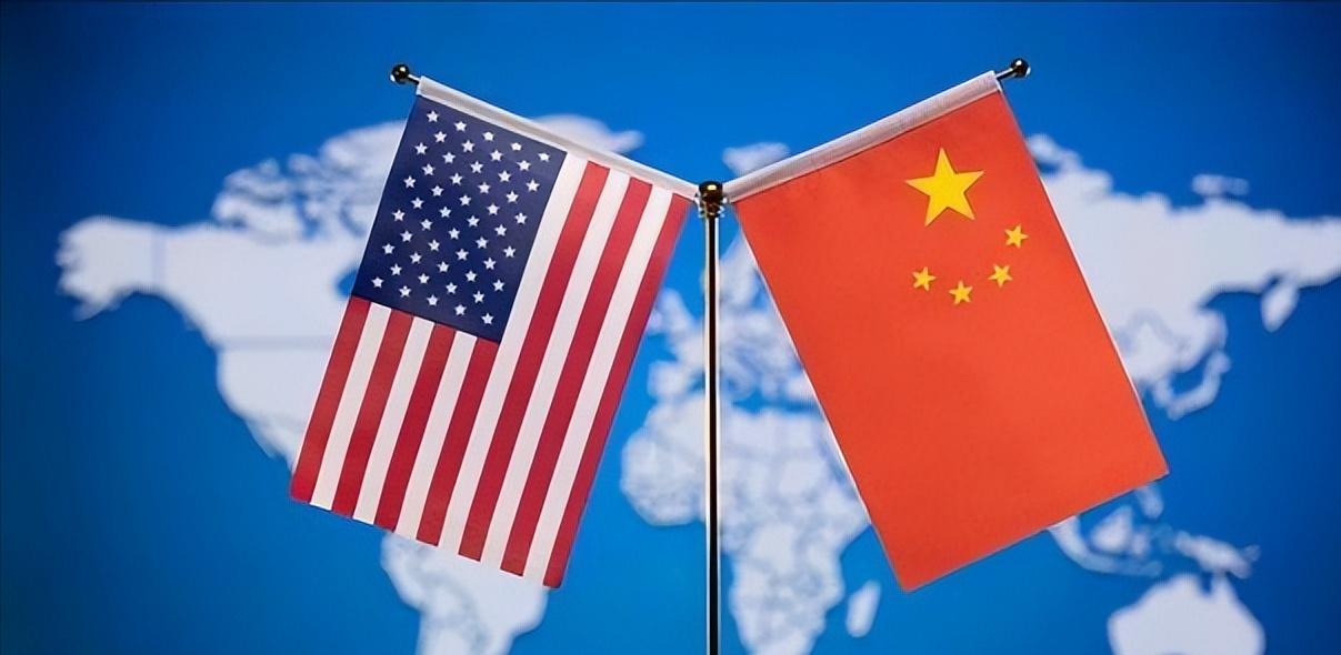 不装了，美国这次是彻底摊牌了！

财政部长贝森特刚放完话，那叫一个直接。

以后