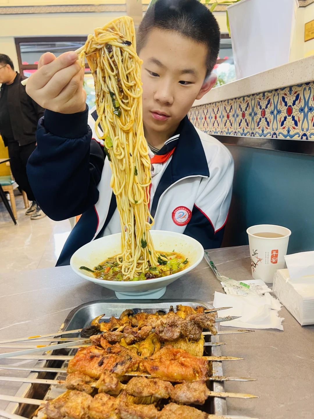 铁路局5r现拉黄面-烧烤吃的饱吃的香！！