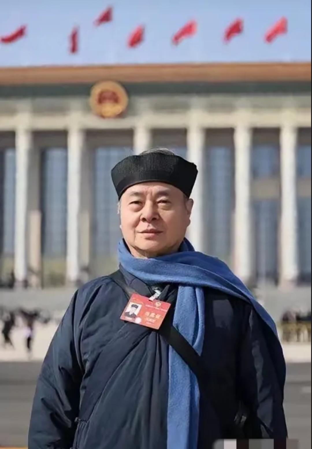 74岁原浙大教授、留美博士，
不当精英当道士，
你们觉得他是亏还是赚?
最近被张