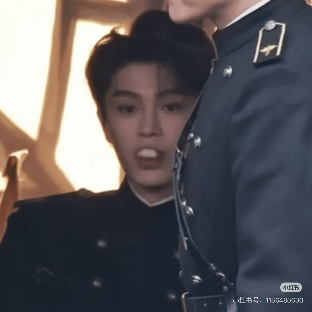 他咋这么可爱 