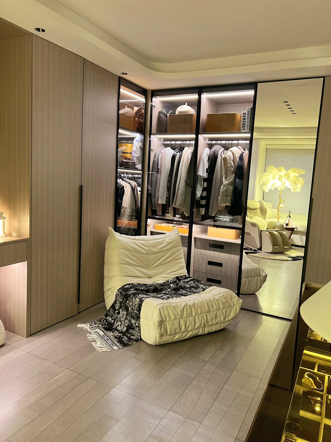 讲真，这就是我的梦想中的衣帽间！