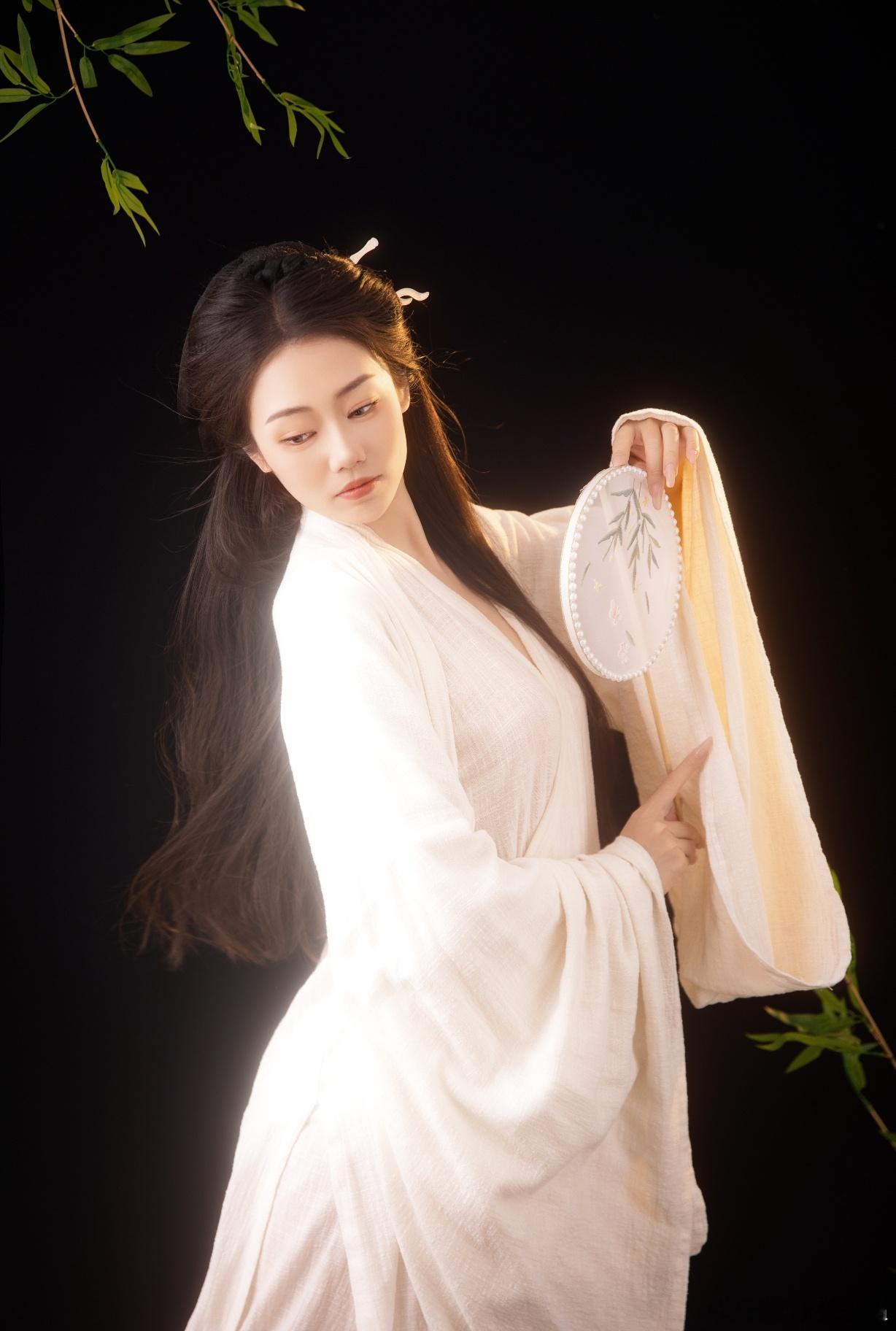 祝我们都安康，不止端午，也不止今夏。端午节