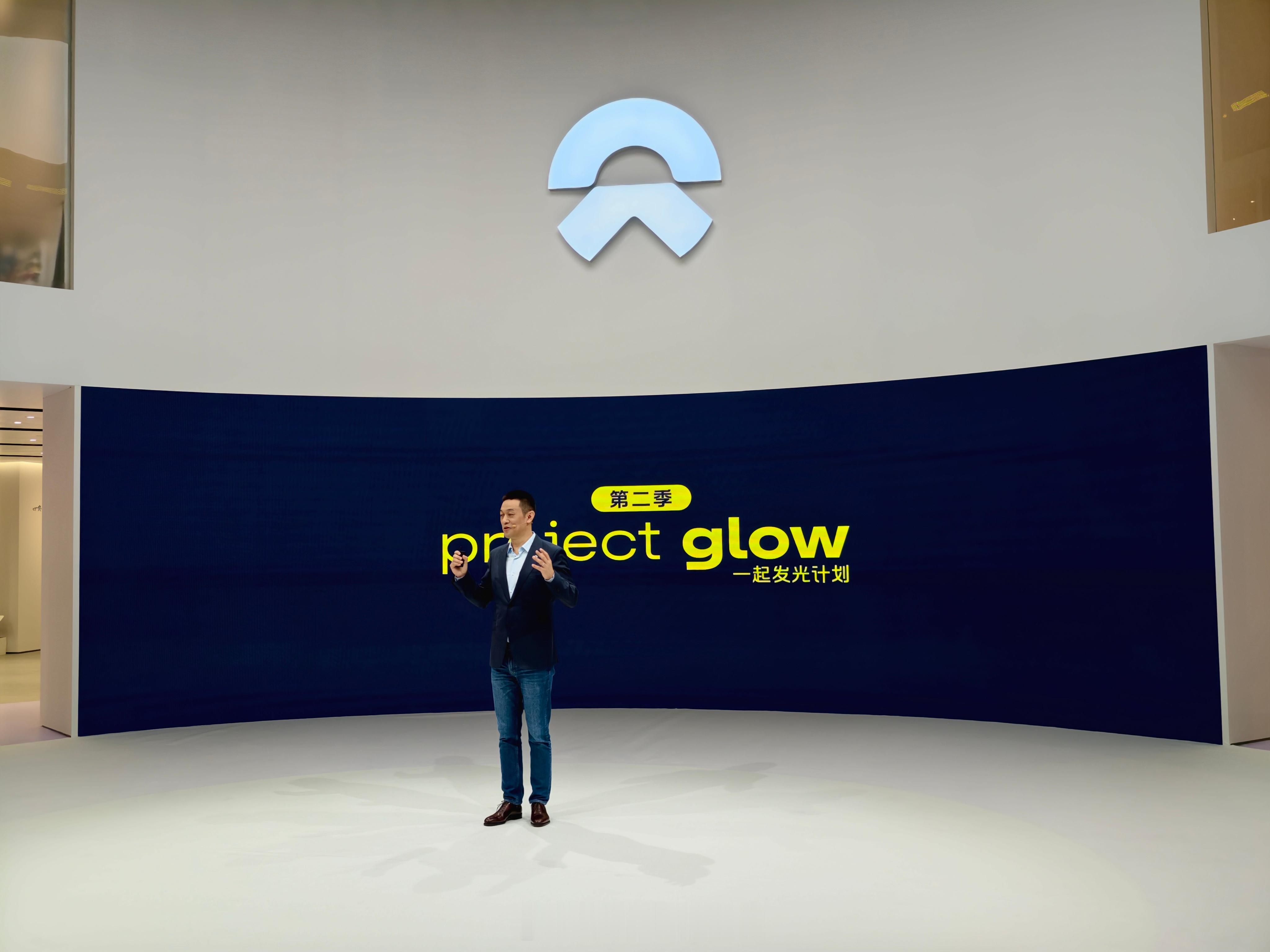 李斌宣布萤火虫project glow计划继续第二季主要以改装为主奖品依旧是fi