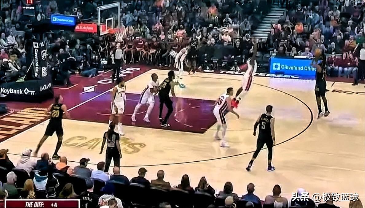 骑士新援哈登真是太靠谱了！在今日骑士对阵活塞的首节比赛中，比赛刚开打，骑士全队气