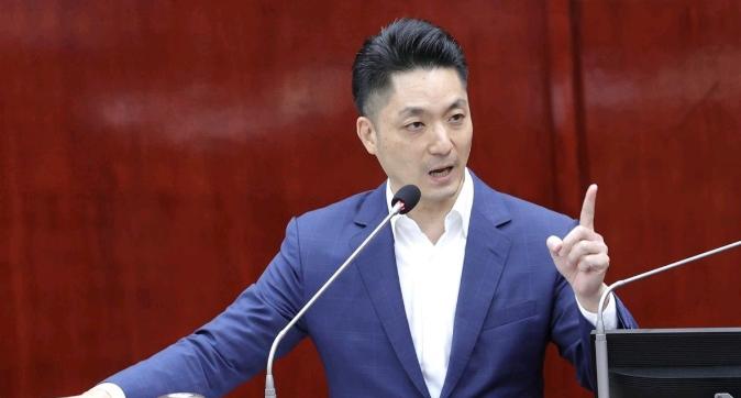 5 月 17 日，台北市长蒋万安公开向民进党发难，直接呛声 “民进党到底要不要删