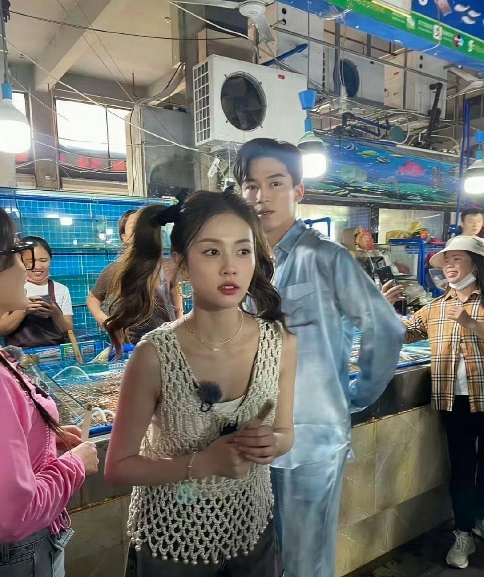 白鹿王星越生图，只是像一个普通人 