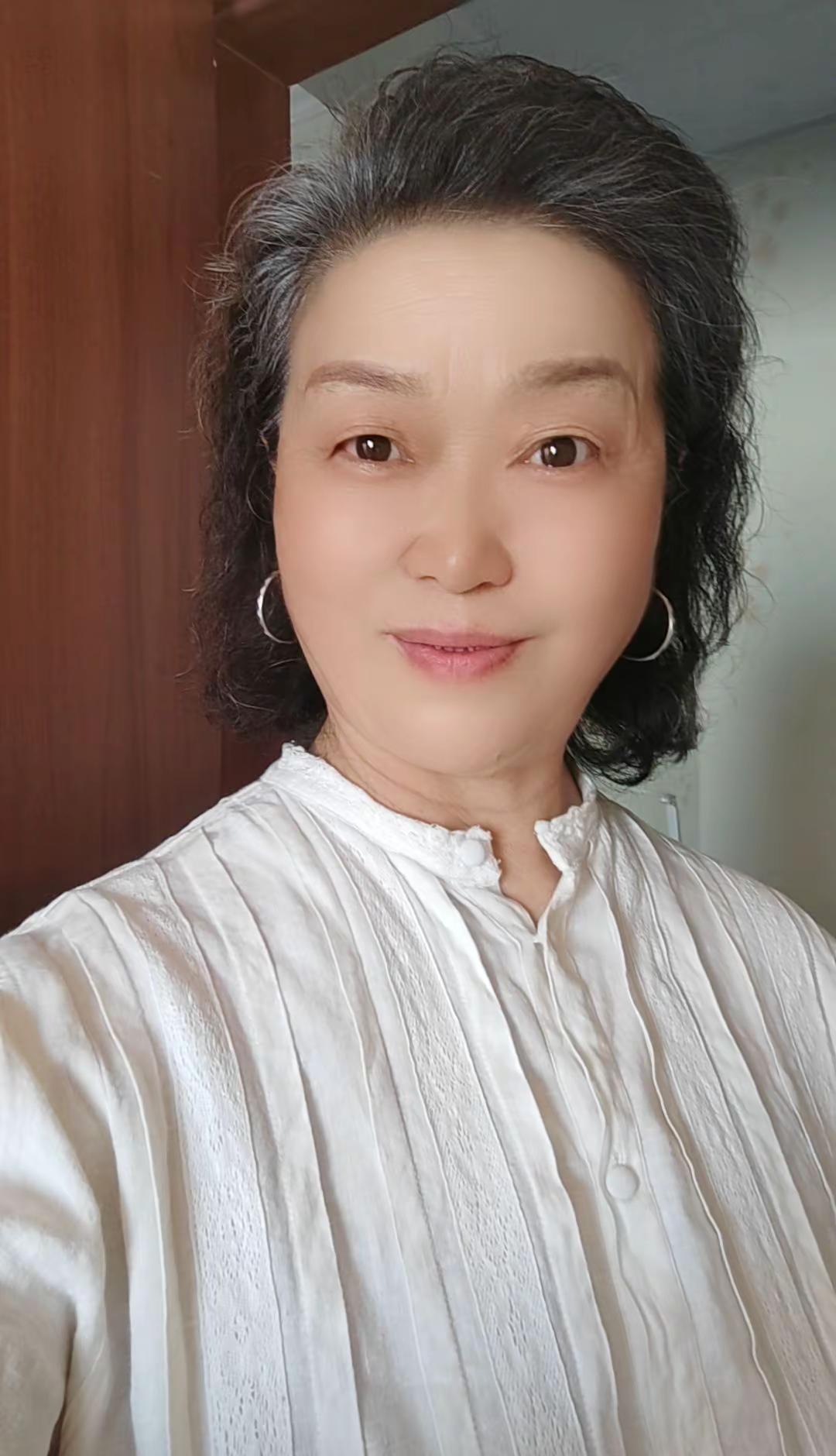 豆自己开心，何尝不是这样！