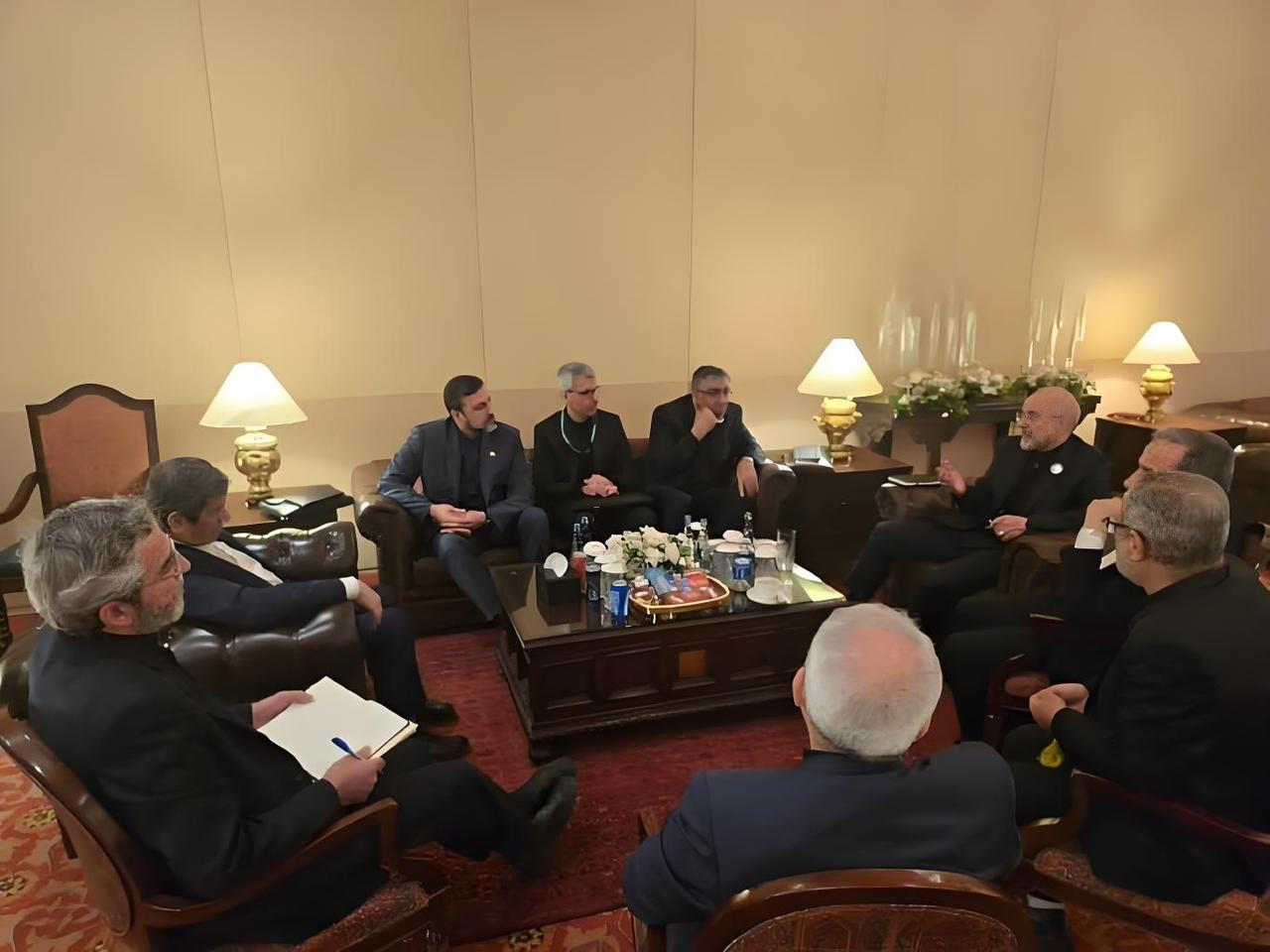 重磅！美伊47年来首次高层会谈在巴基斯坦启动。

2026年4月11日，美国副总