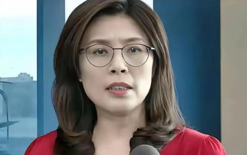 郑丽文现在估计肠子都悔青了。她后悔的不是向日本灾区伸了援手，也不是以个人名义捐了