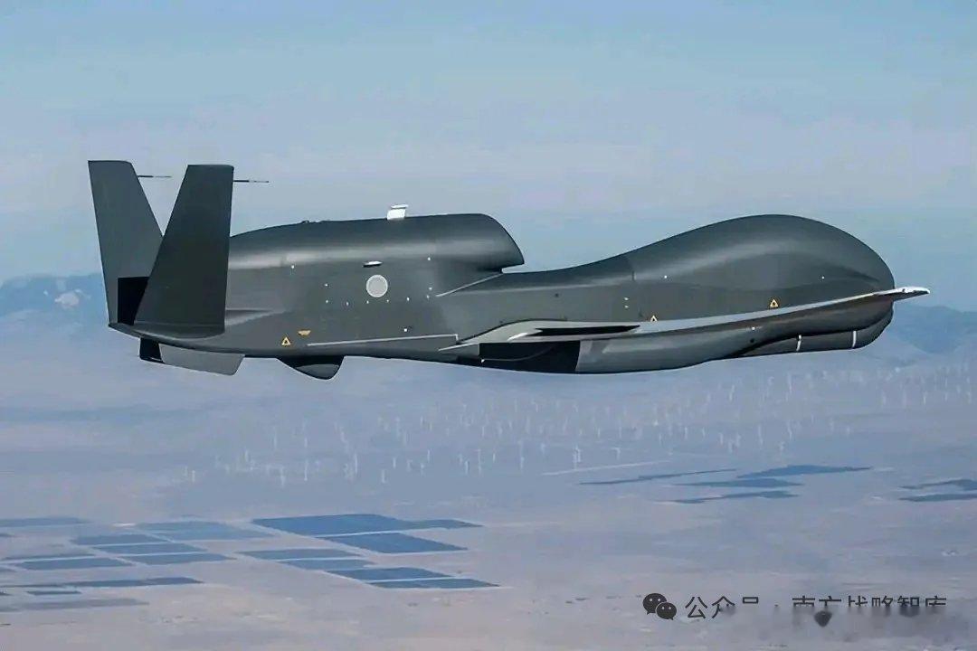 【日本天价全球鹰坠海，暴露了什么？】9月15号中午，日本三泽基地一架RQ-4B“