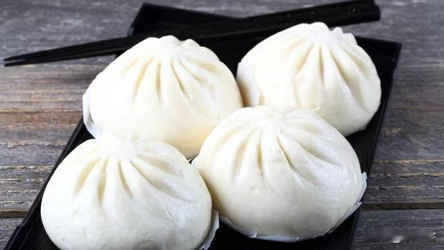 不可思议！包子、油条加明矾，伤肝伤肾还坑娃，有多少每天在外面吃早餐呢？

早餐店