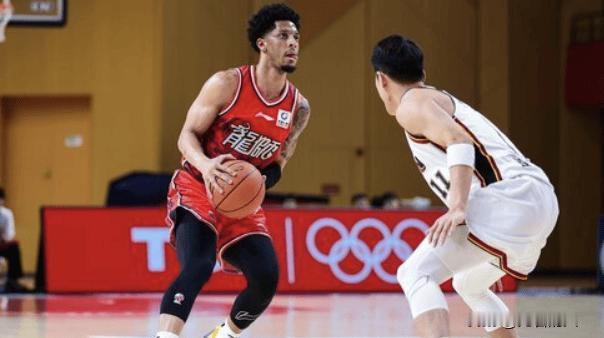 新疆看不上的外援都很强，威金顿21+3+5带队赢球




威金顿继续自己CBA