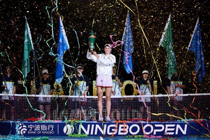 北京时间10月25日晚上，2026WTA500宁波公开赛落下帷幕，哈萨克斯坦名将