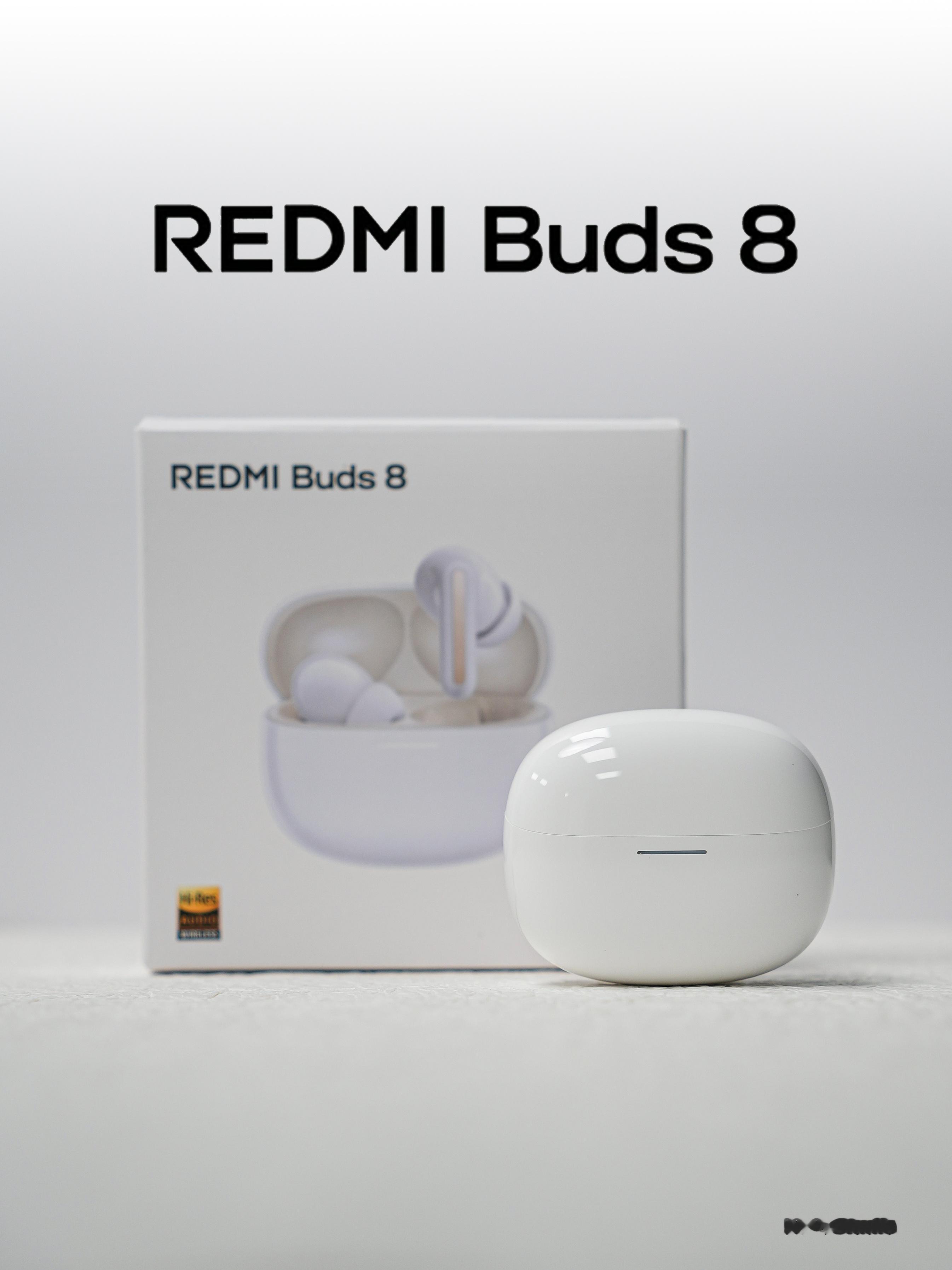HYK图赏｜REDMI Buds 8「脂白」，亮面设计，有种奶乎乎的感觉。还有这