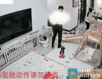 还在看，他还笑着看