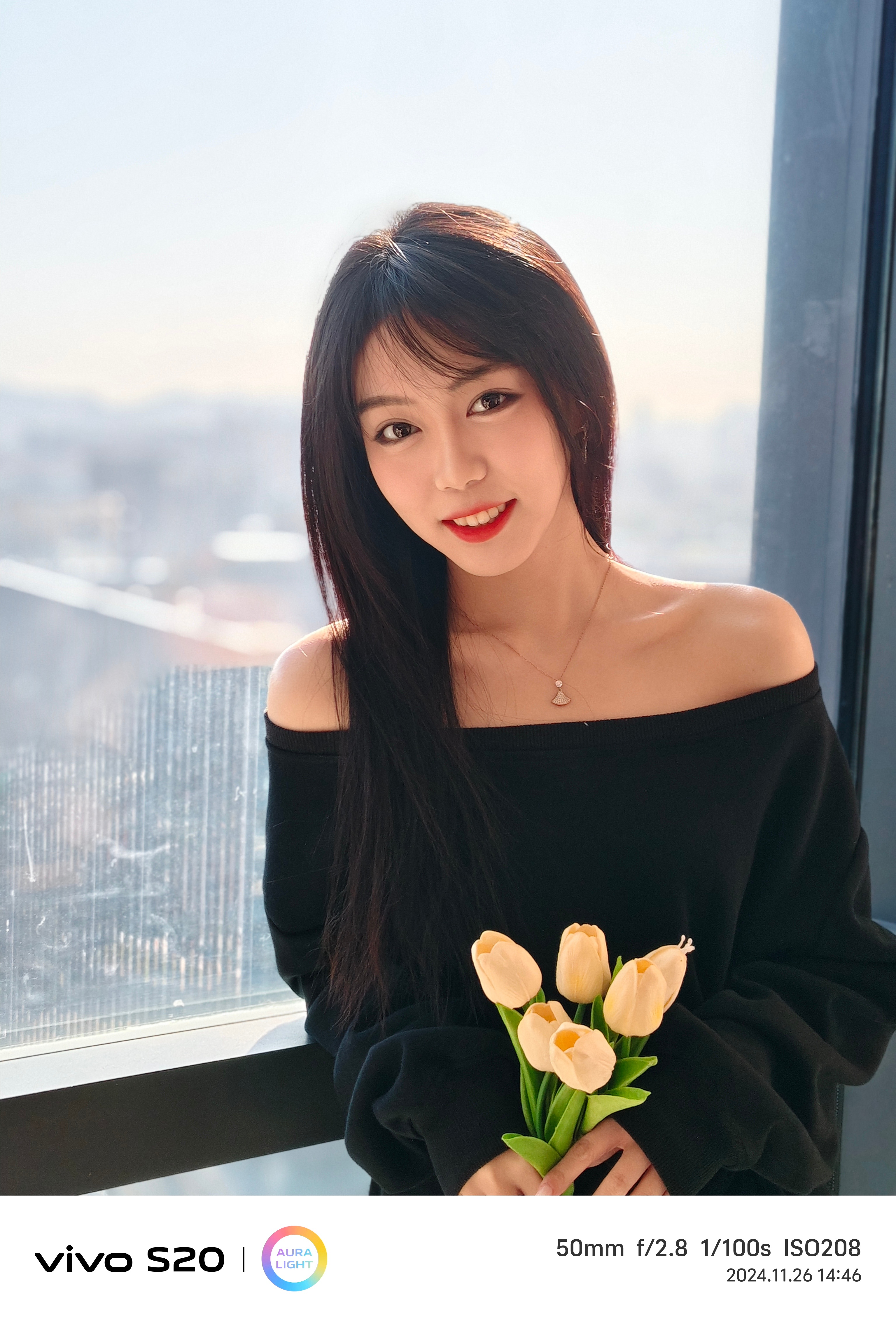 vivo S20 的人像，我叫新媒体同事帮我拍了一组照片，你们评论吧[haha]