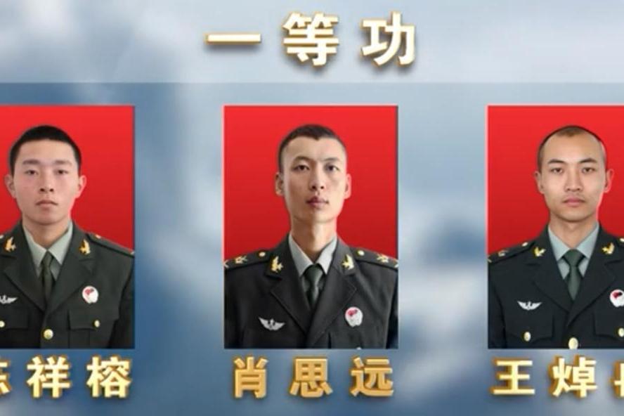 母亲节，三位母亲抚摸儿子雕像的那一幕，看哭了全国人
 
这是我见过最戳心的画面。